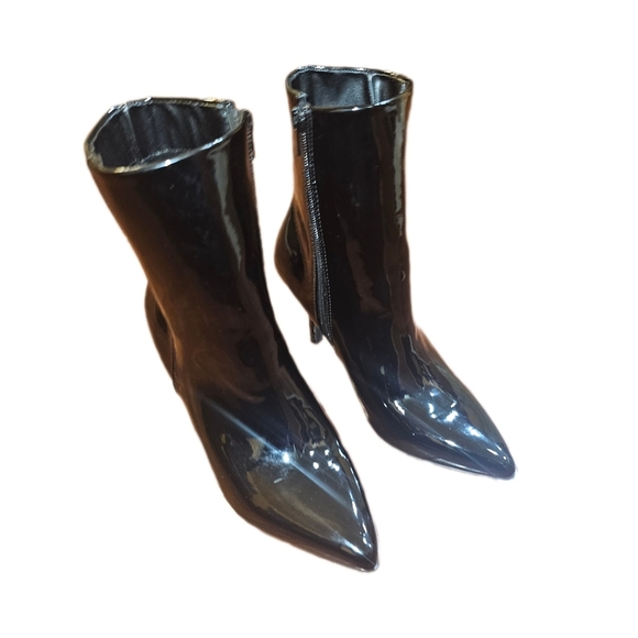 Qupid Women's Portia-05 Fashion Boot, black Size 6 - Picture 3 of 4